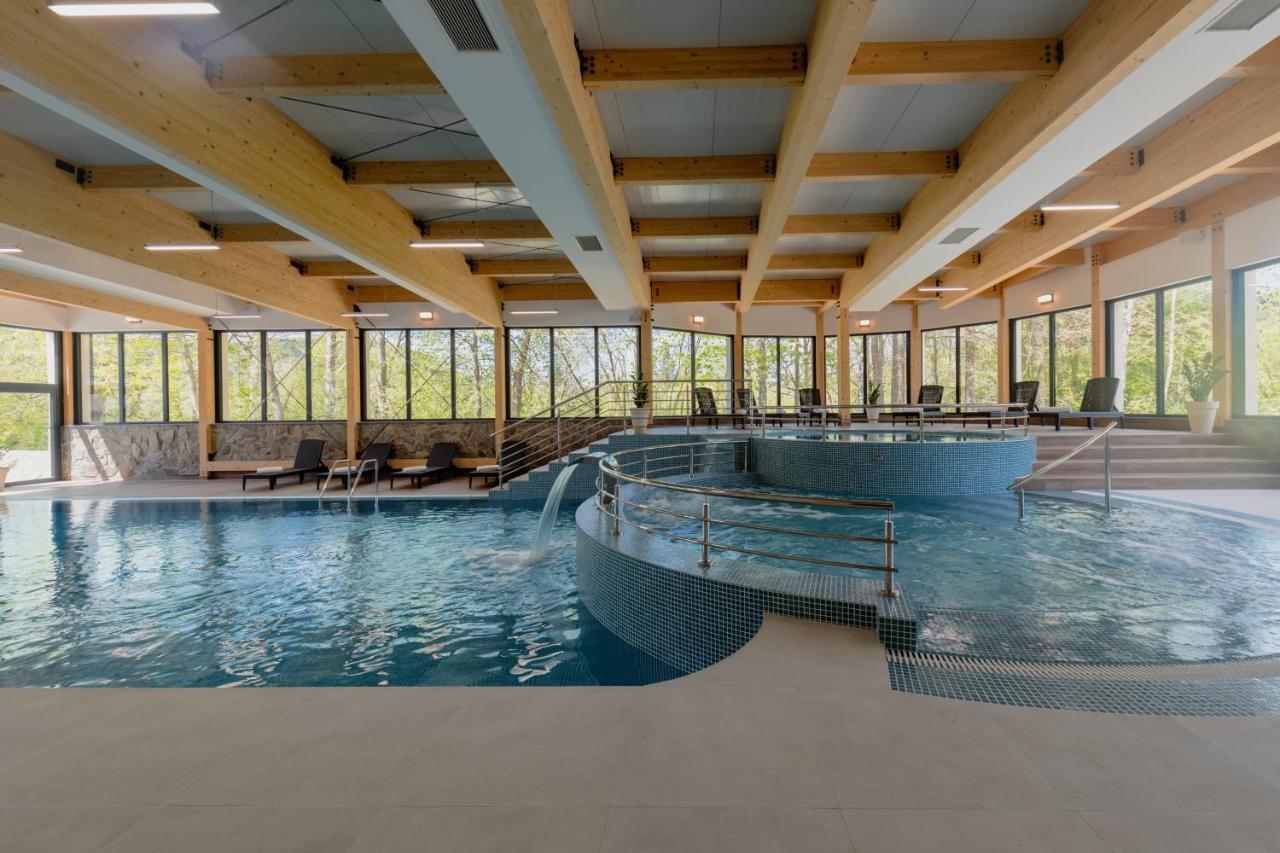 Country Club Zywiec Hotel Spa I Domki Caloroczne Exterior foto