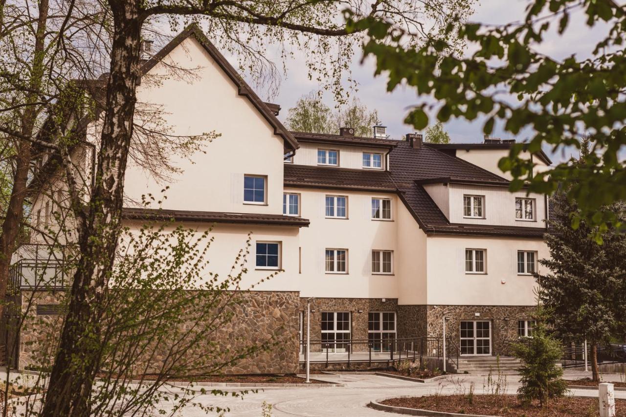 Country Club Zywiec Hotel Spa I Domki Caloroczne Exterior foto