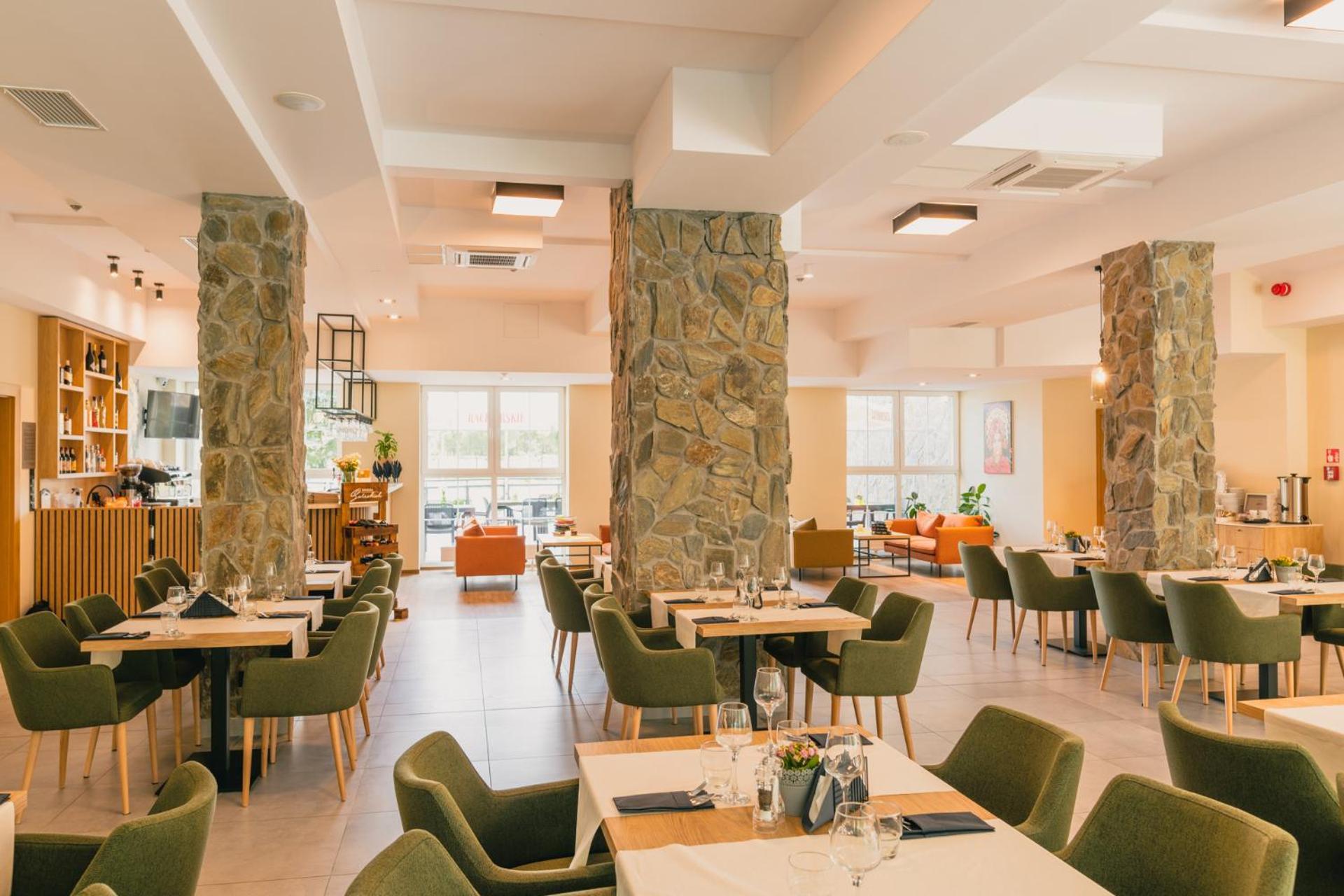 Country Club Zywiec Hotel Spa I Domki Caloroczne Exterior foto